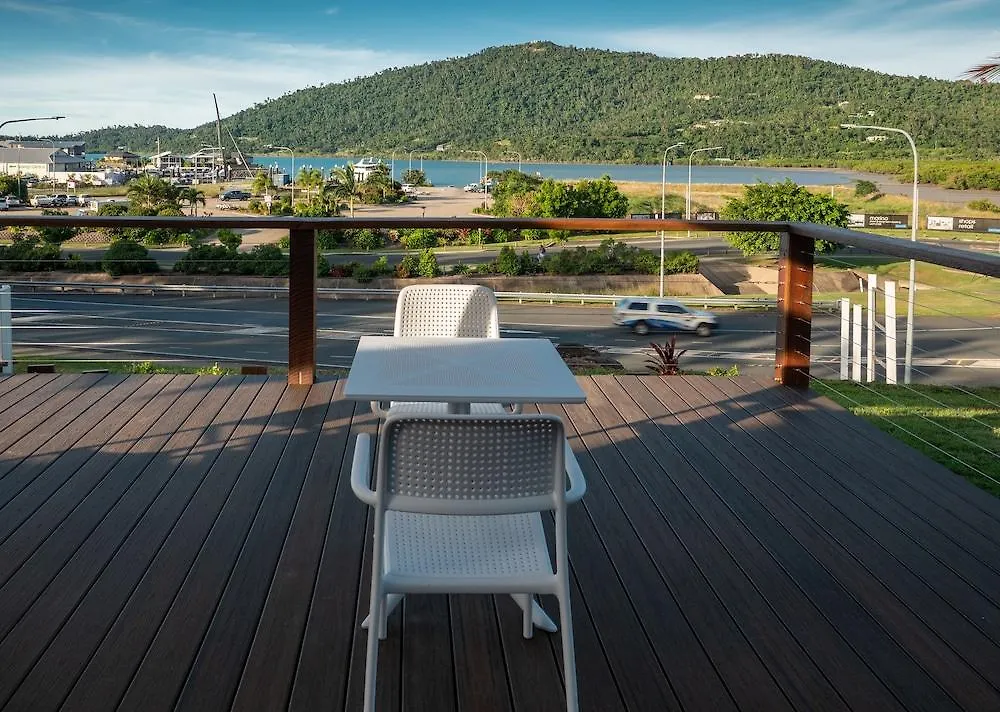Colonial Palms Motor Inn Airlie Beach