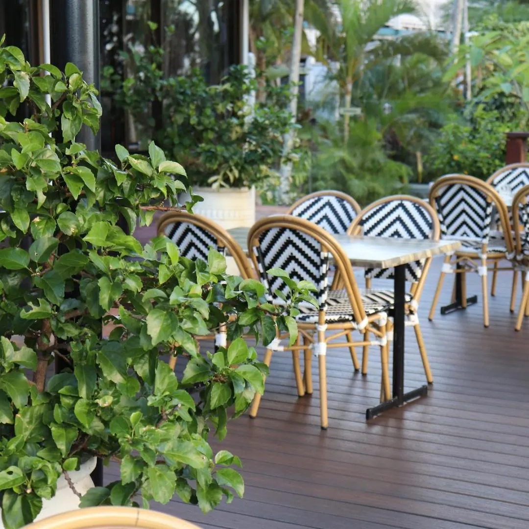 Colonial Palms Motor Inn Airlie Beach Motel