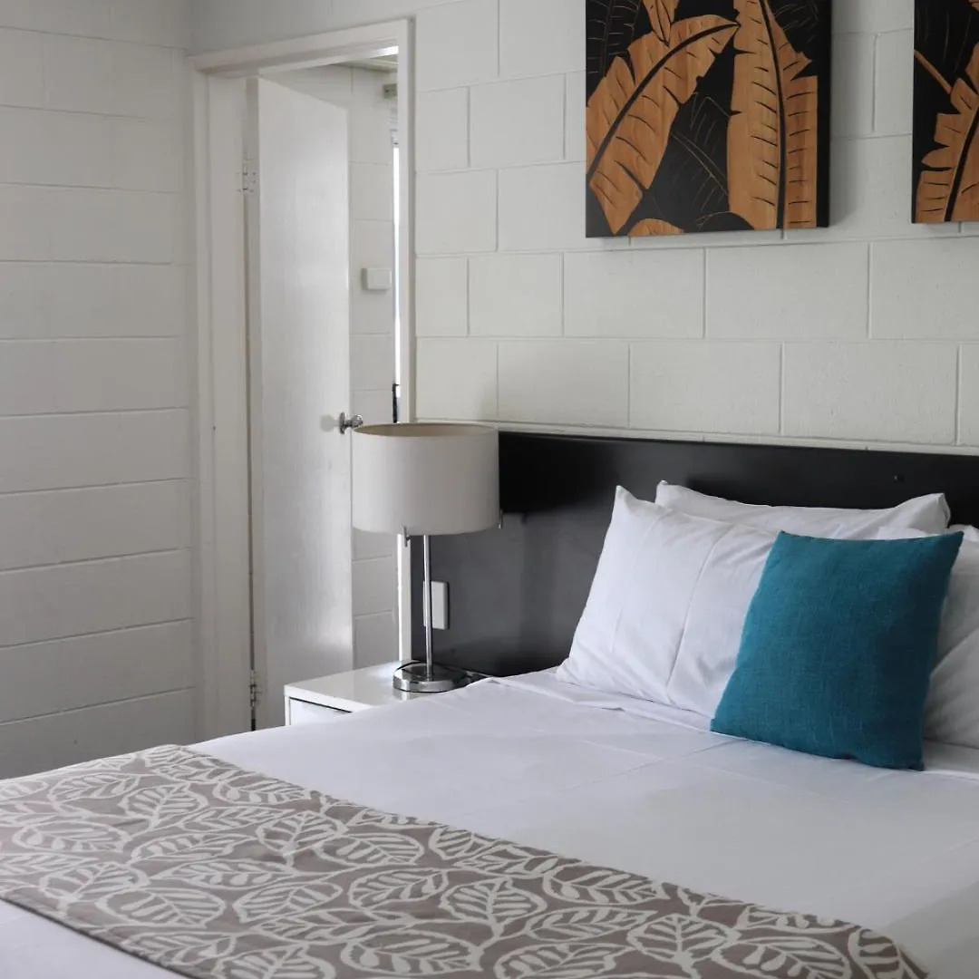 Colonial Palms Motor Inn Airlie Beach Australia