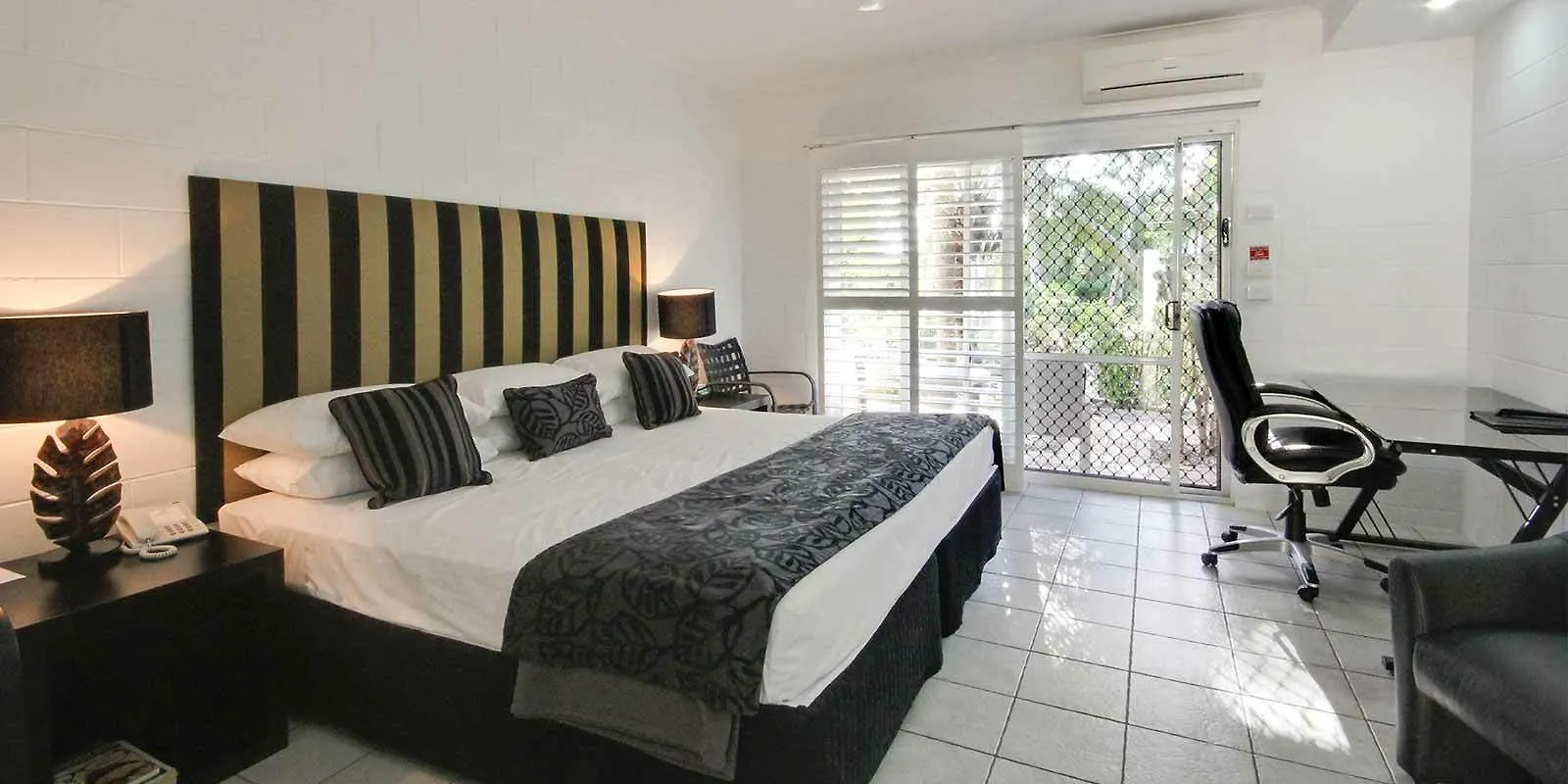Colonial Palms Motor Inn Airlie Beach Motel